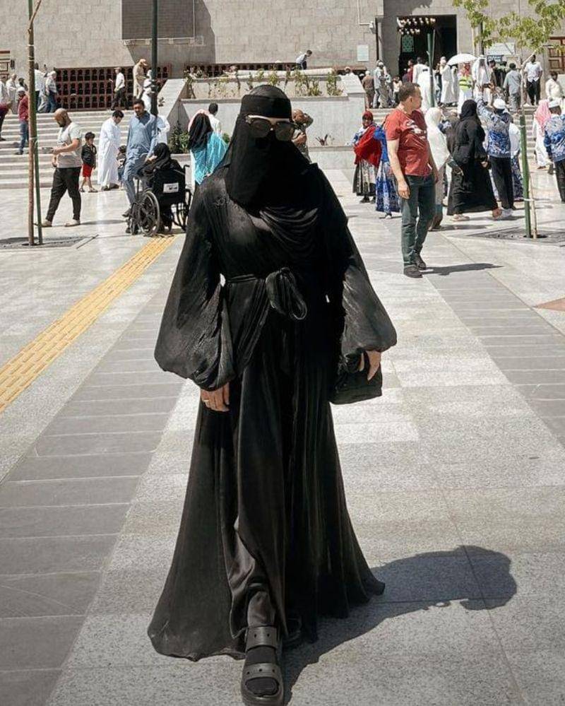 Instagram.com/aurelie.hermansyah